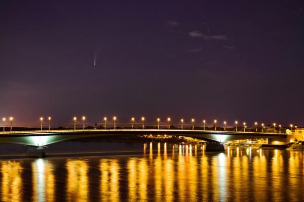 Comet C/2020 F3 Neowise